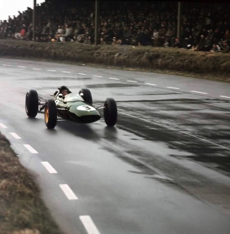 Sous la pluie au Lombank Trophy à Snetterton Sous la pluie au Lombank Trophy à Snetterton